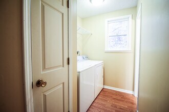 306 Orchard Cir in Manhattan, KS - Building Photo - Building Photo