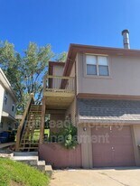 8704 NW 82 Terrace in Kansas City, MO - Building Photo