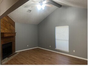 215 Christina Pl in Grand Prairie, TX - Building Photo - Building Photo