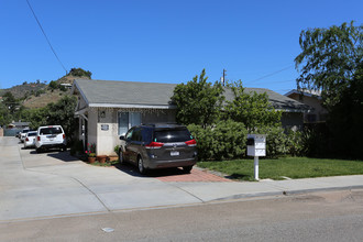 1132 Persimmon Ave in El Cajon, CA - Building Photo - Building Photo