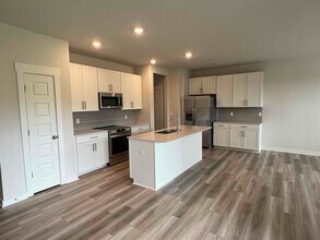 145 Rising Ln in Gallatin, TN - Foto de edificio - Building Photo