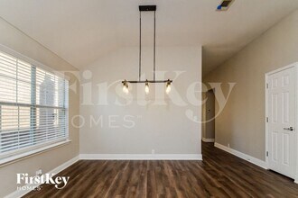 8828 Yosemite Trail in Aubrey, TX - Foto de edificio - Building Photo