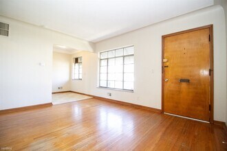 2841 Terrace Downs St-Unit -Apt 37 in Toledo, OH - Foto de edificio - Building Photo