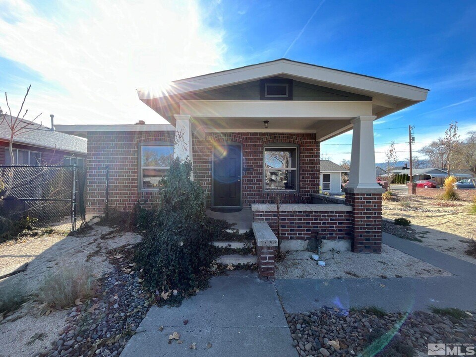 1561 G St in Sparks, NV - Building Photo