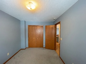 873 Iowa Ave W in St. Paul, MN - Foto de edificio - Building Photo