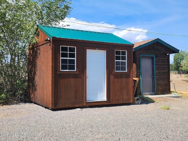 880 Truckee Ln in Fernley, NV - Building Photo - Building Photo