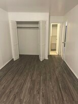 403 Woodbine St in Brooklyn, NY - Building Photo