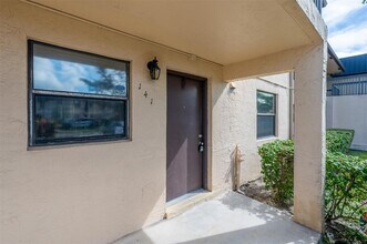 141 NW 93rd Ave, Unit 102 in Pembroke Pines, FL - Building Photo - Building Photo