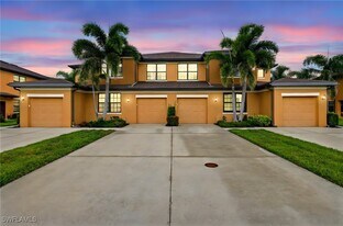 3742 Pino Vista Way in Estero, FL - Building Photo