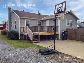 2112 Forest Lake Dr in Tuscaloosa, AL - Building Photo - Building Photo