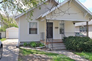 Beautiful 3 bedroom 2 bathroom home near d in Sioux Falls, SD - Building Photo