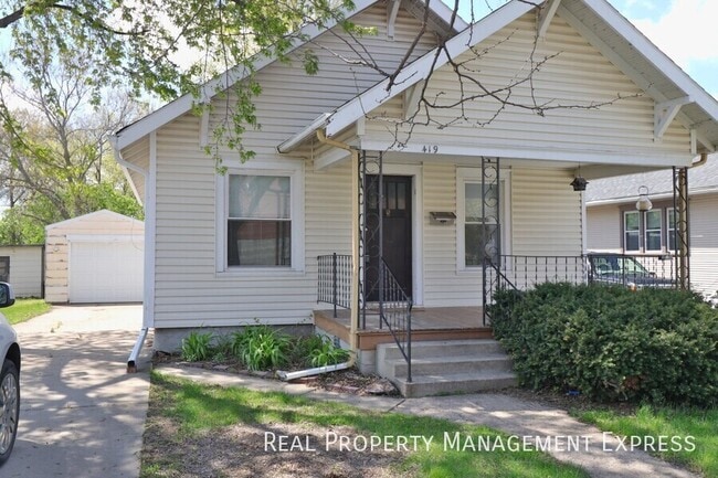 property at 419 N Indiana Ave