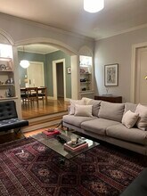 319 E Lullwood Ave in San Antonio, TX - Building Photo - Building Photo