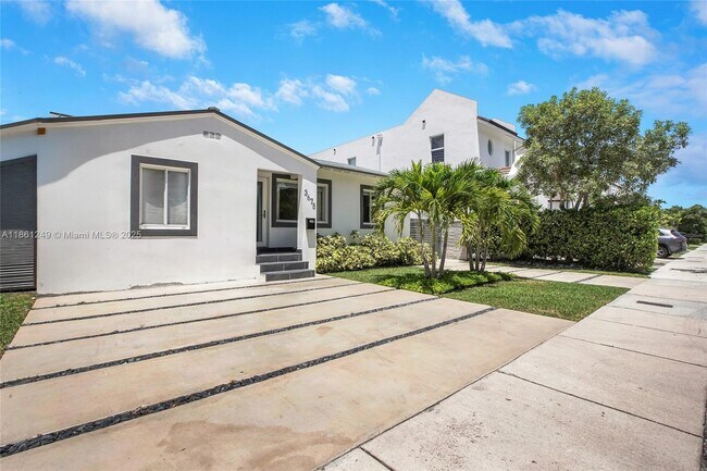 property at 3675 SW 26th St