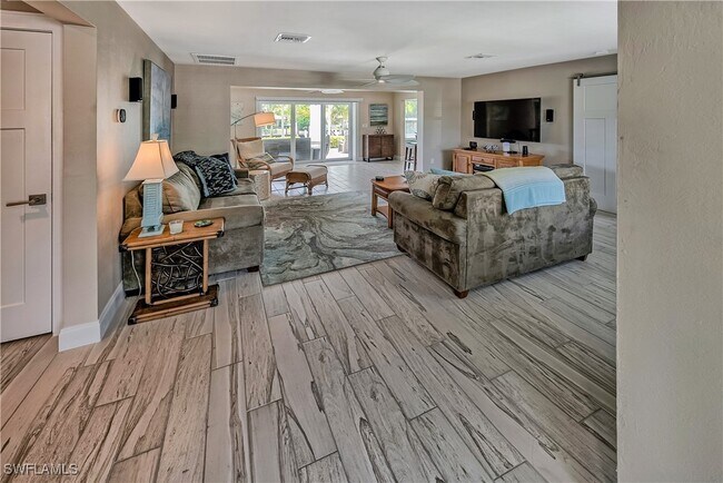 1540 Curlew Ave in Naples, FL - Building Photo - Building Photo