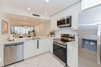 2301 Marina Isle Way in Jupiter, FL - Building Photo - Building Photo