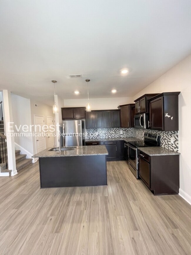 215 King Rd in Clarksville, TN - Building Photo - Building Photo