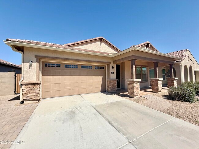 980 E Knightsbridge Way in Gilbert, AZ - Building Photo - Building Photo