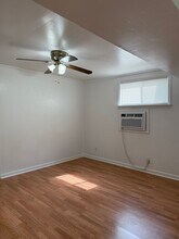 4460 Oakwood Rd in Oakwood, GA - Foto de edificio - Building Photo