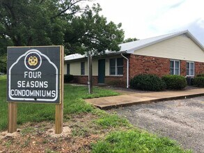 38 Dunsford Dr in Sullivan, MO - Building Photo - Building Photo