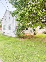 5623 Bridge St in Verona, NY - Building Photo