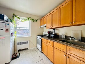 150 Union Ave, Unit C in Rutherford, NJ - Building Photo - Building Photo