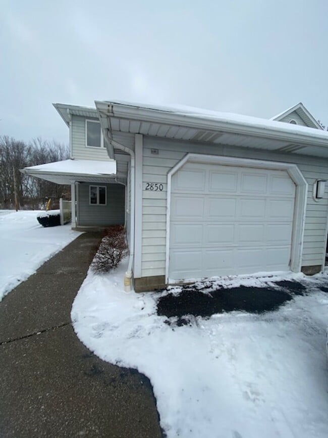 property at 2850 Sand Run Pkwy