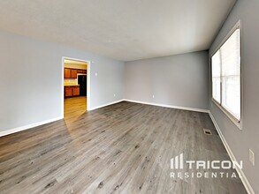 914 Canton Pl in Charlotte, NC - Building Photo - Building Photo