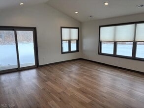 2707 Barnhill Rd SE in New Philadelphia, OH - Building Photo - Building Photo