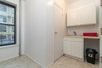 331 E 92nd St, Unit SI ID1058692P in New York, NY - Building Photo - Building Photo