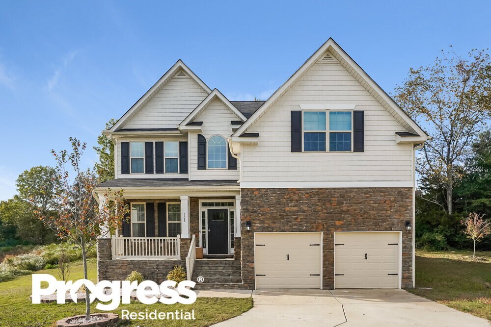 608 Brookfield Dr in Knightdale, NC - Building Photo