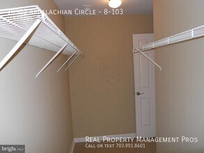 10302 Appalachian Cir in Oakton, VA - Building Photo - Building Photo