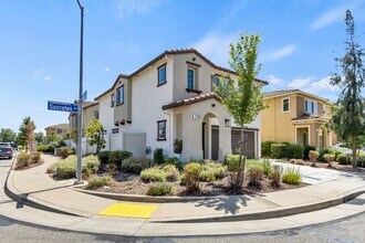 11798 Socrates Way in Rancho Cordova, CA - Foto de edificio - Building Photo
