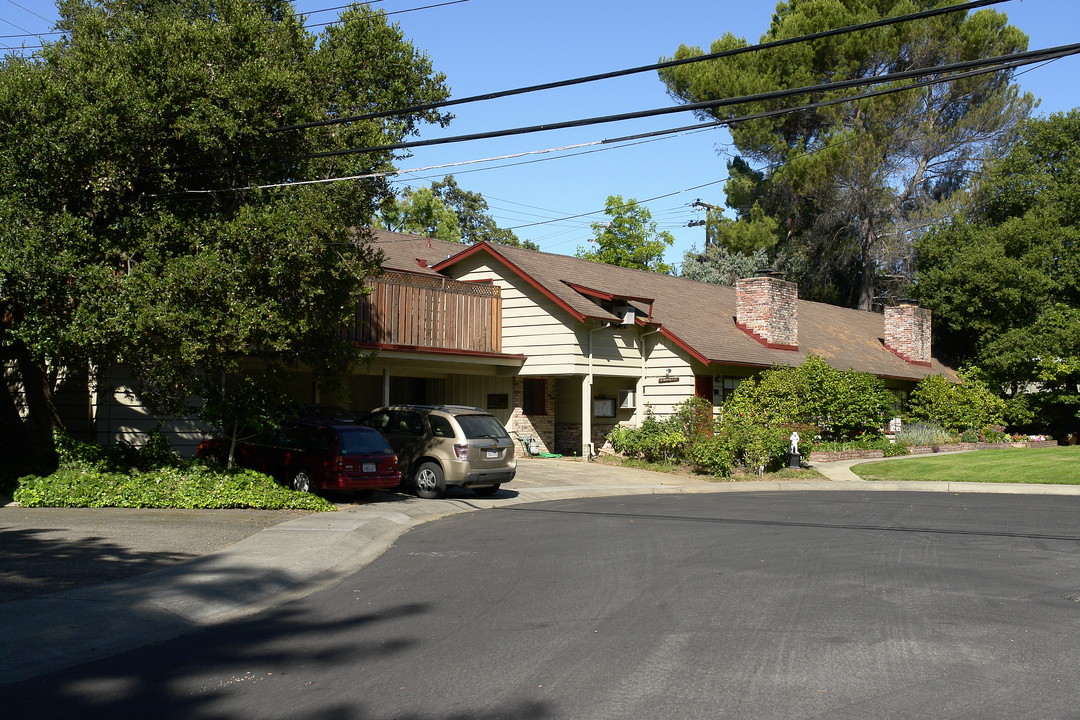 21 Waverley Ct in Menlo Park, CA - Building Photo