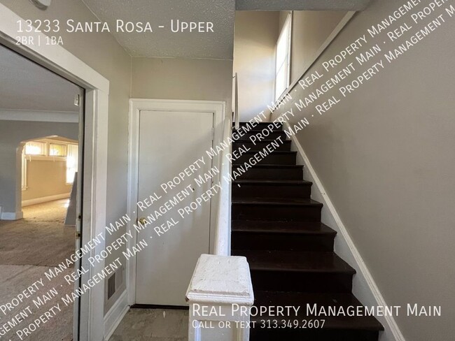 13233 Santa Rosa Dr, Unit Upper in Detroit, MI - Building Photo - Building Photo
