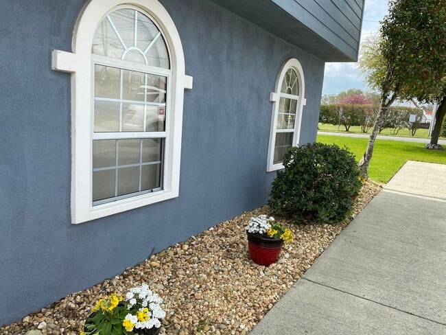 805 W 2nd St in Washington, NC - Foto de edificio - Building Photo