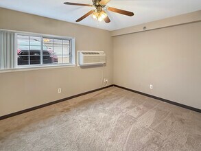 3170 W Monroe St in Waukegan, IL - Building Photo - Building Photo