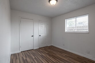 Bella Vista Apartments in Corpus Christi, TX - Building Photo - Interior Photo