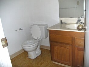 98-1710 Ka?ahumanu St in Pearl City, HI - Building Photo - Building Photo