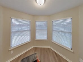 2033 Oak Bend Ln in Garland, TX - Building Photo - Building Photo