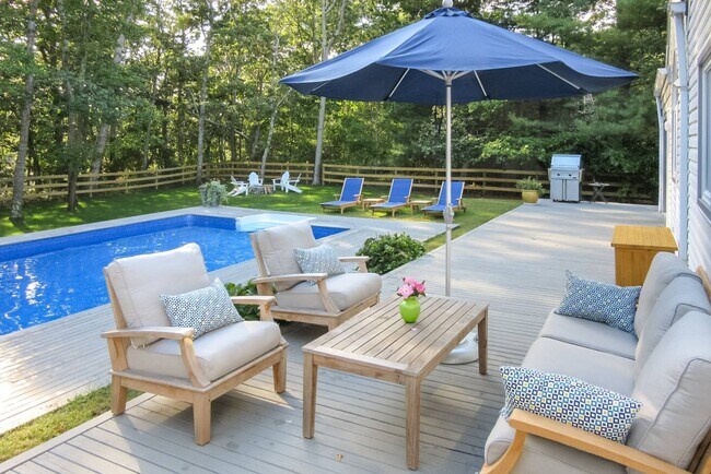 44 Tansey Ln in Bridgehampton, NY - Building Photo - Building Photo