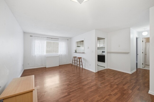 72 Barrett St in Northampton, MA - Building Photo - Building Photo