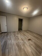 7534 US-60 in Republic, MO - Building Photo - Building Photo