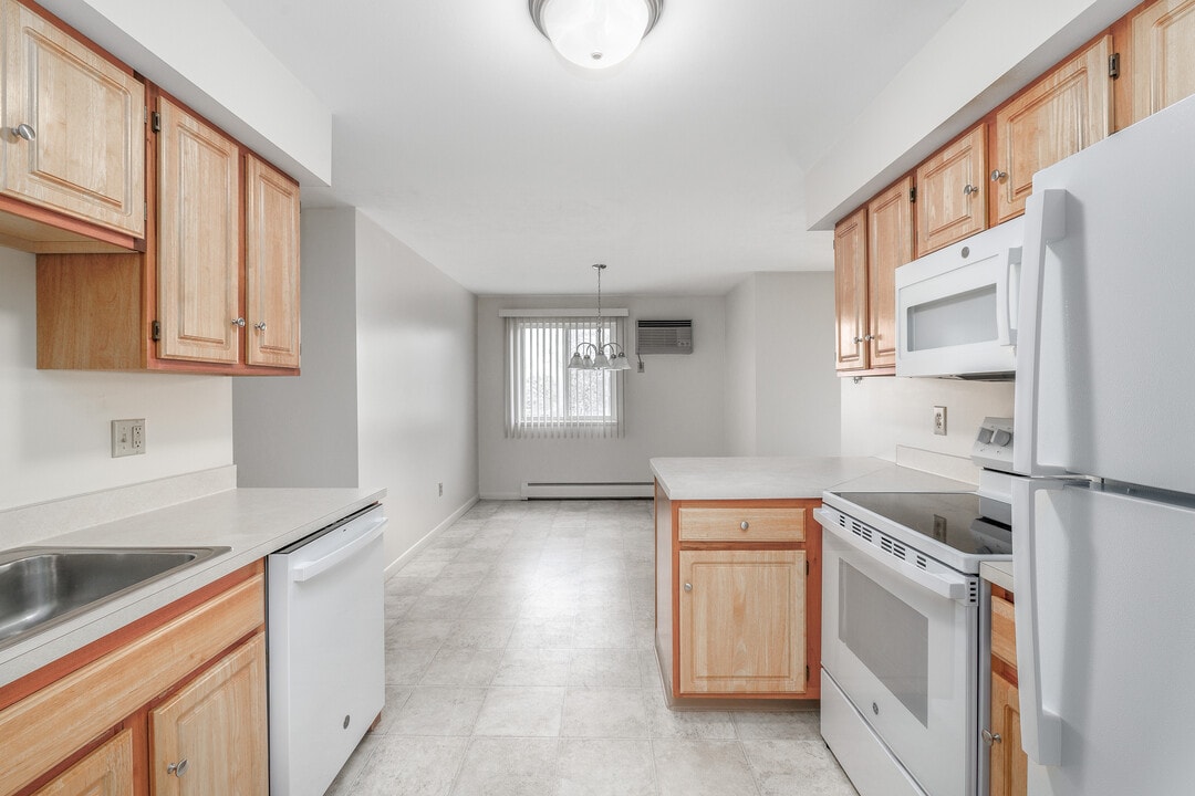 Willow Stream Apartments North in Liverpool, NY - Foto de edificio