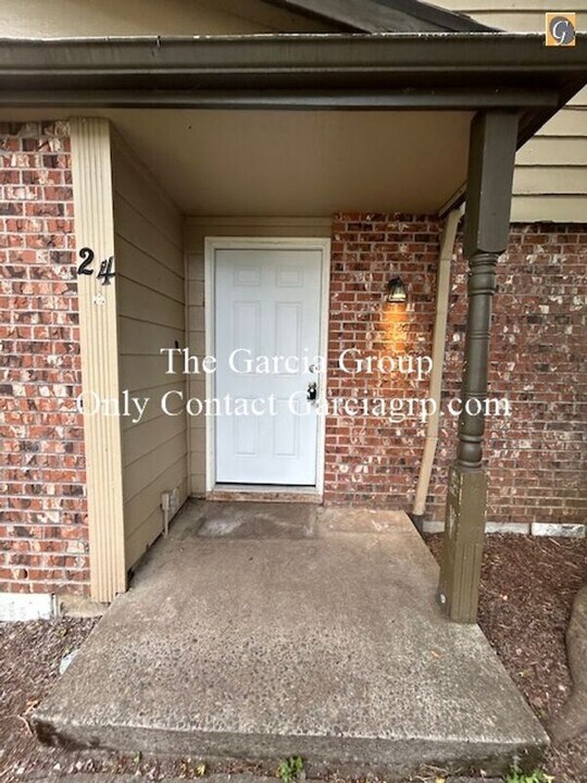24 NE 143rd Ave in Portland, OR - Building Photo