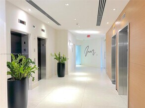 3301 NE 1st Ave in Miami, FL - Building Photo - Building Photo