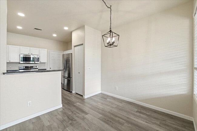 1633 E Lakeside Dr in Gilbert, AZ - Building Photo - Building Photo