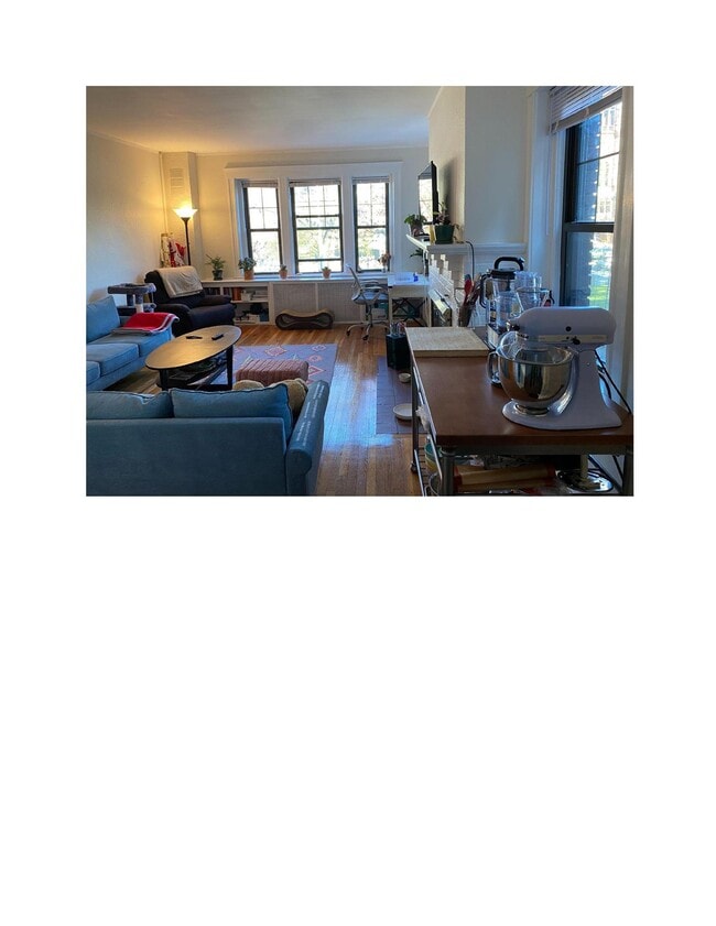 1580 Massachusetts Ave, Unit 2A in Cambridge, MA - Building Photo - Building Photo