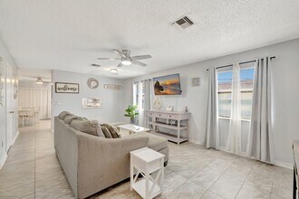 1903 Plover Ave in Fort Pierce, FL - Building Photo - Building Photo
