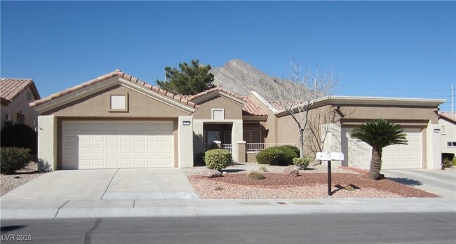 property at 2509 Cog Hill Ln